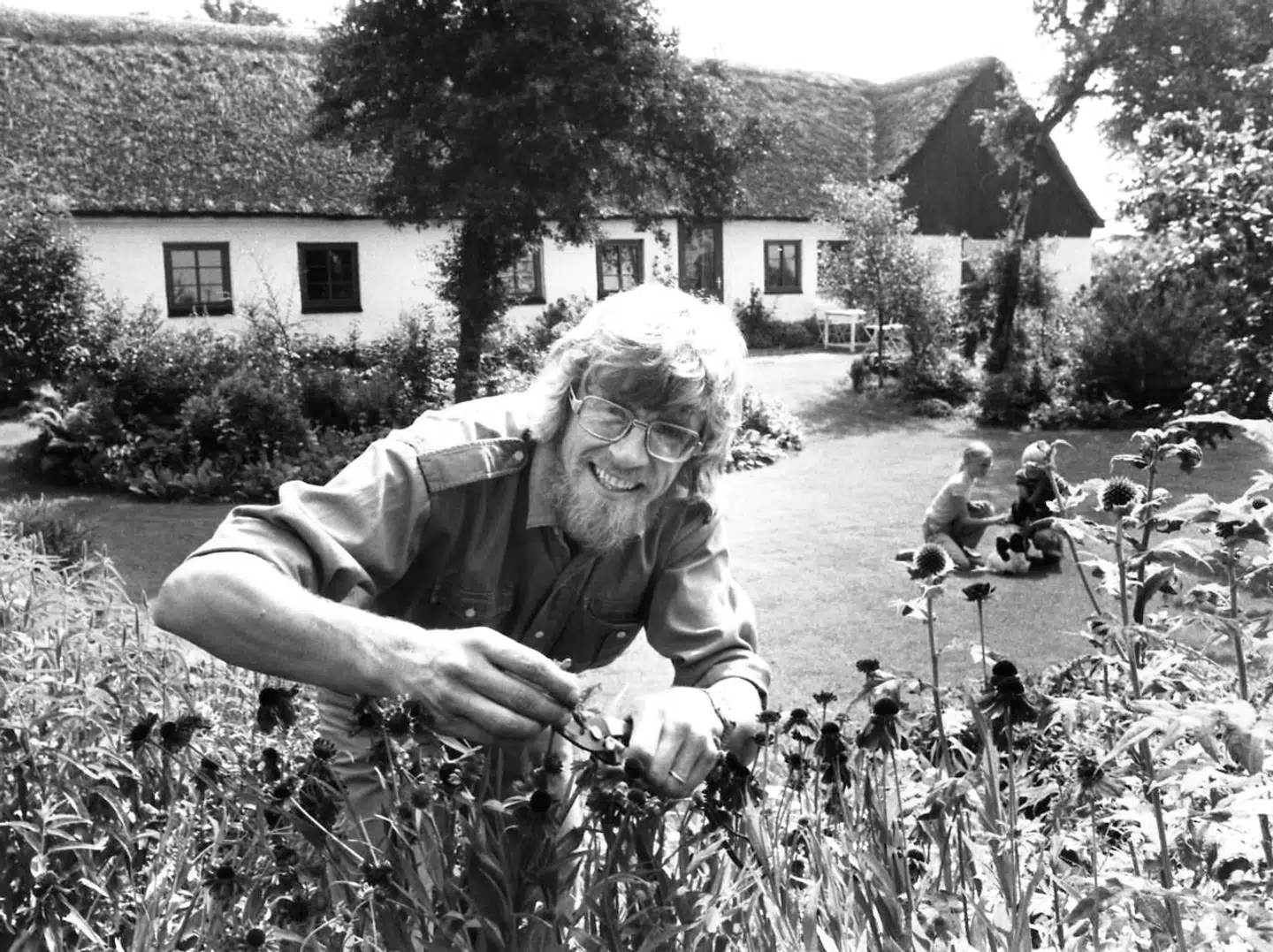Selvom 'Søren Ryge direkte' 'kun' har eksisteret i 28 år, har Søren Ryge Petersen været fast inventar på DR i 42 år.