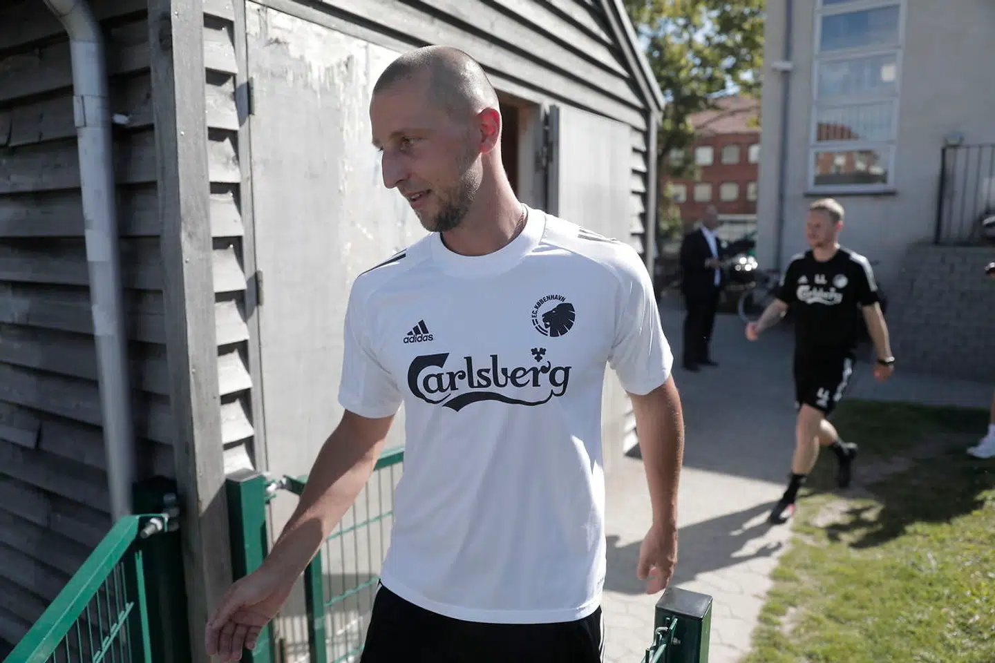 Kamil Wilczek går på banen på FCK's træningsanlæg, 10'eren, på Frederiksberg torsdag 6. august.