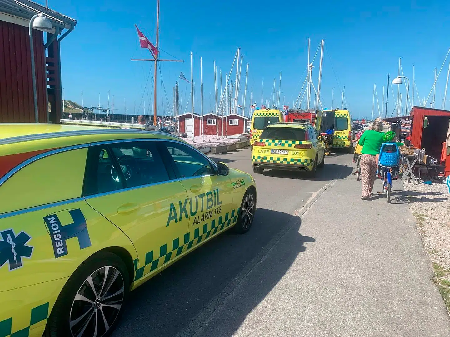 Tre børn blev grebet af strømmen ved Hornbæk i Nordsjælland tirsdag den 28. juli 2020 . En kom selv i land, mens livredder fik to i land. Børnene bliver grebet af strømmen og ført til havs i retning mod Sverige, fortæller politiets vagtchef Camilla Preigel. Det lykkes det ene barn selv at komme i land, mens en livredder får bragt de to andre børn ind. (Foto: Presse-foto.dk/Ritzau Scanpix)