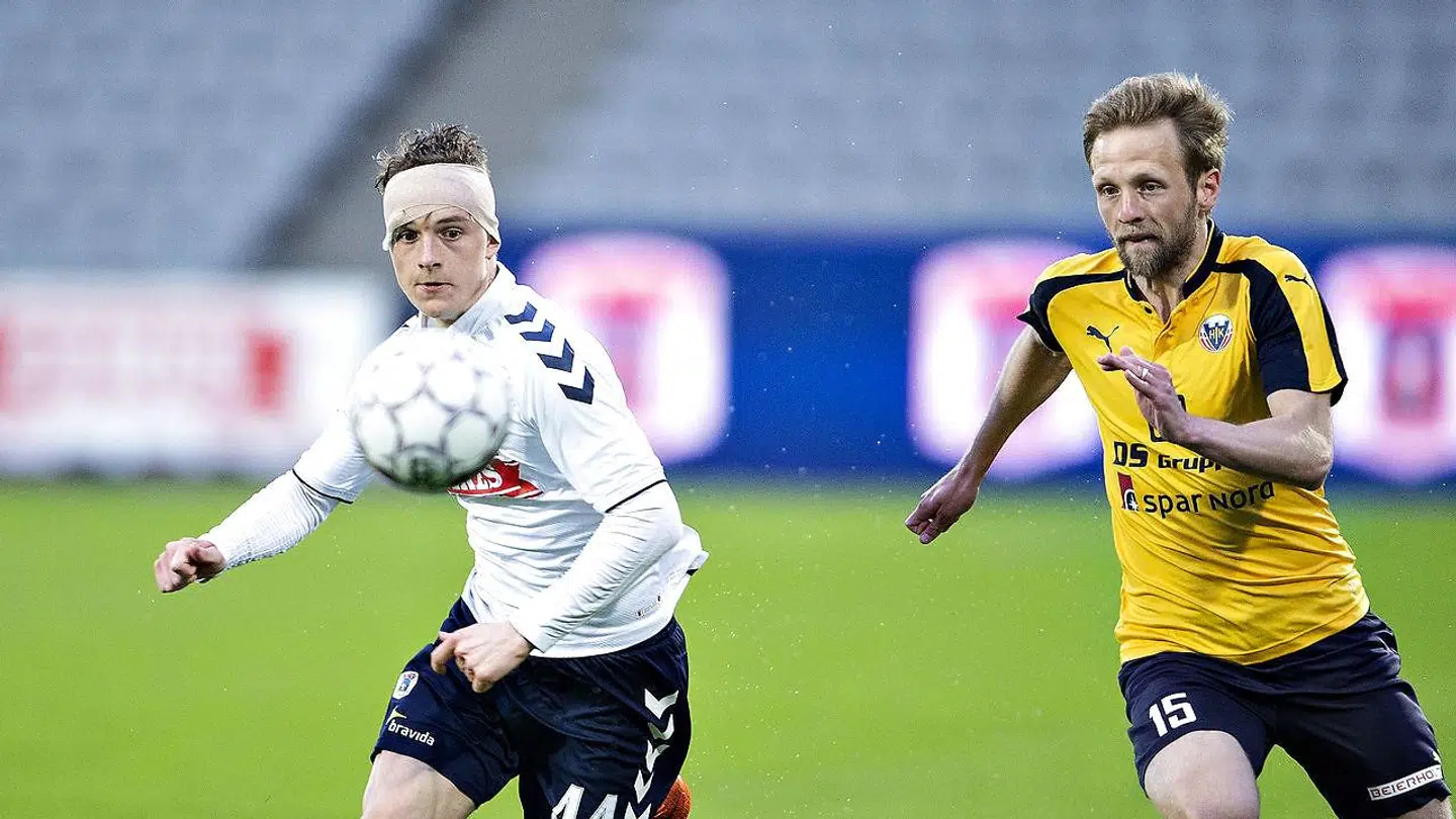 AGF's Magnus Kaastrup mod Hobros Björn Kopplin i Alka Superliga gruppespilskampen mellem AGF og Hobro IK på Ceres Park i Aarhus , 23.april 2018.. (Foto: Henning Bagger/Ritzau Scanpix)