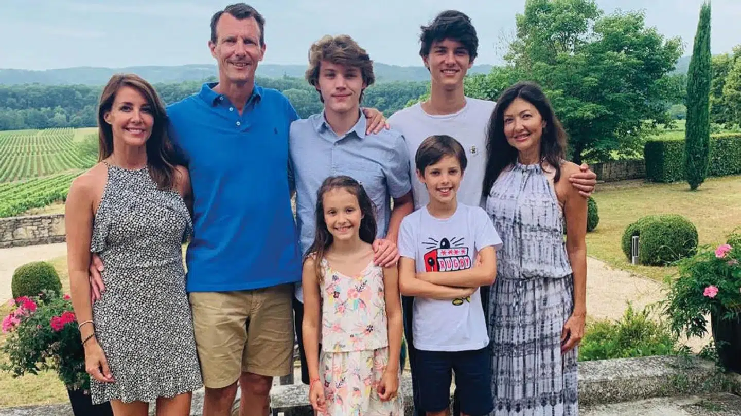 I anledning af prins Felix' 18-års fødselsdag var hele familien samlet i Frankrig kun to dage inden, prins Joachim blev ramt af blodpropppen.