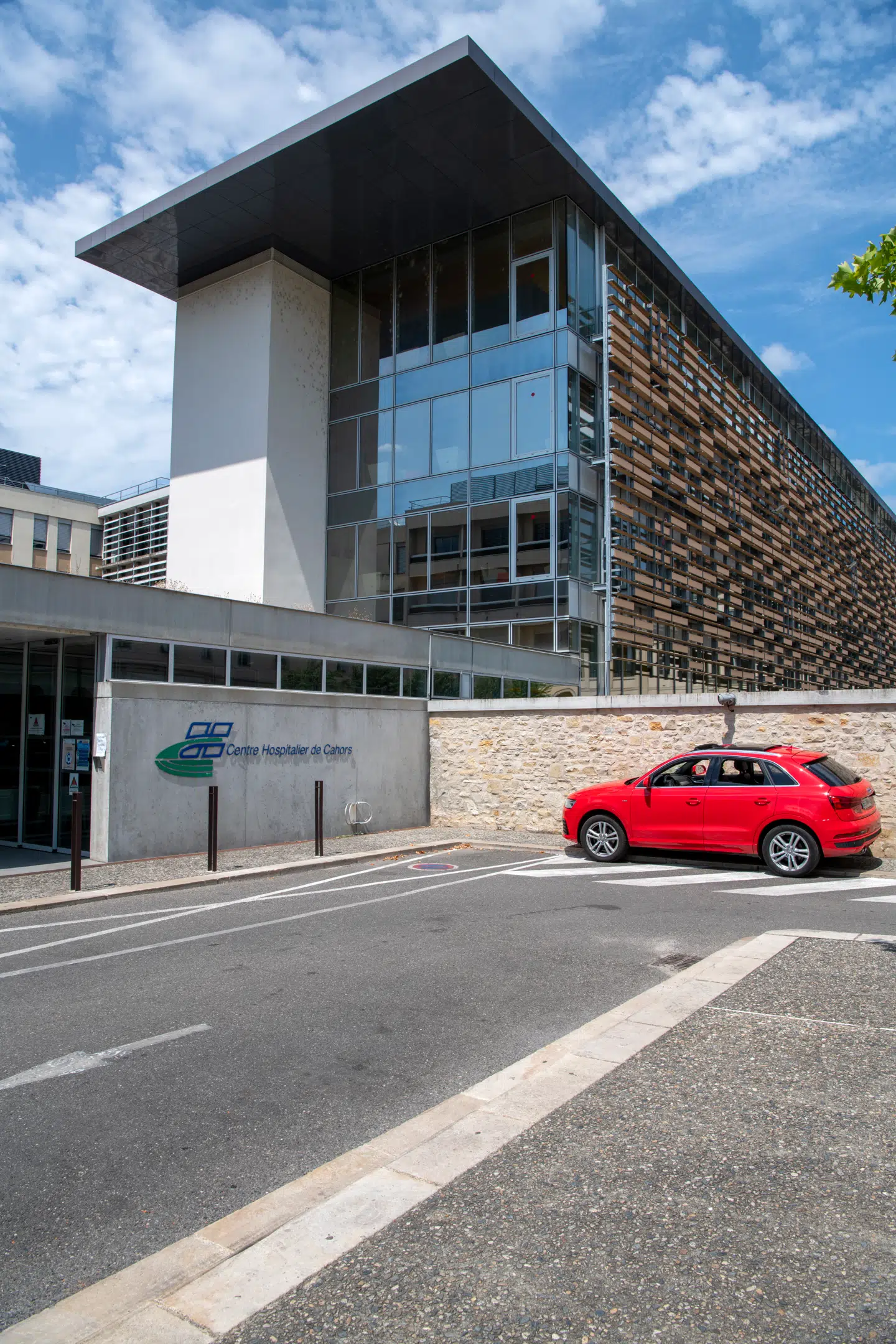 Centre Hospitalier de Cahors. Førtse stop da prins Joachim fik en hjernebødning. Foto: Jens Nørgaard Larsen.