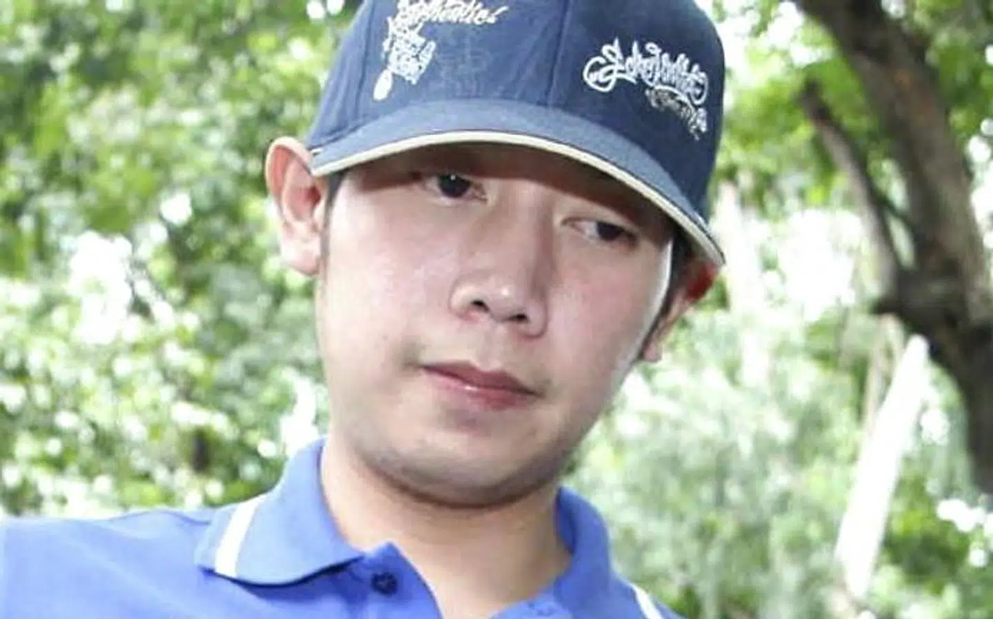 Vorayuth Yoovidhya blev oprindelig sigtet for at køre for vildt og forårsage en anden persons død. Her ankommer han til politistationen Thong Lor i Bangkok 3. september 2012.