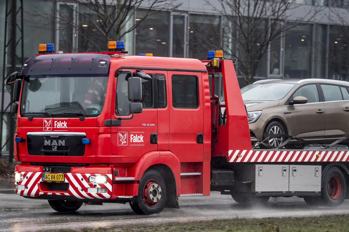 Falck har haft både en lavere omsætning og indtjening i andet kvartal i forhold til samme kvartal sidste år. (Arkivfoto) Mads Claus Rasmussen/Ritzau Scanpix