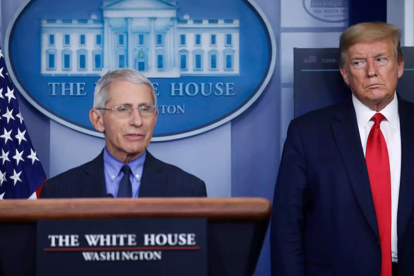 Direktøren for USA's National Institute of Allergy and Infectious Diseases, Anthony Fauci, på en pressekonference i Det Hvide Hus i april. Siden da har Fauci modsagt præsident Trump en del gange - og efterhånden er det længe siden, at han har været med til en pressekonference. Fauci sagde i sidste uge, at han ikke længere briefer Trump direkte. Nu går briefingerne via vicepræsident Mike Pence. Leah Millis/Reuters