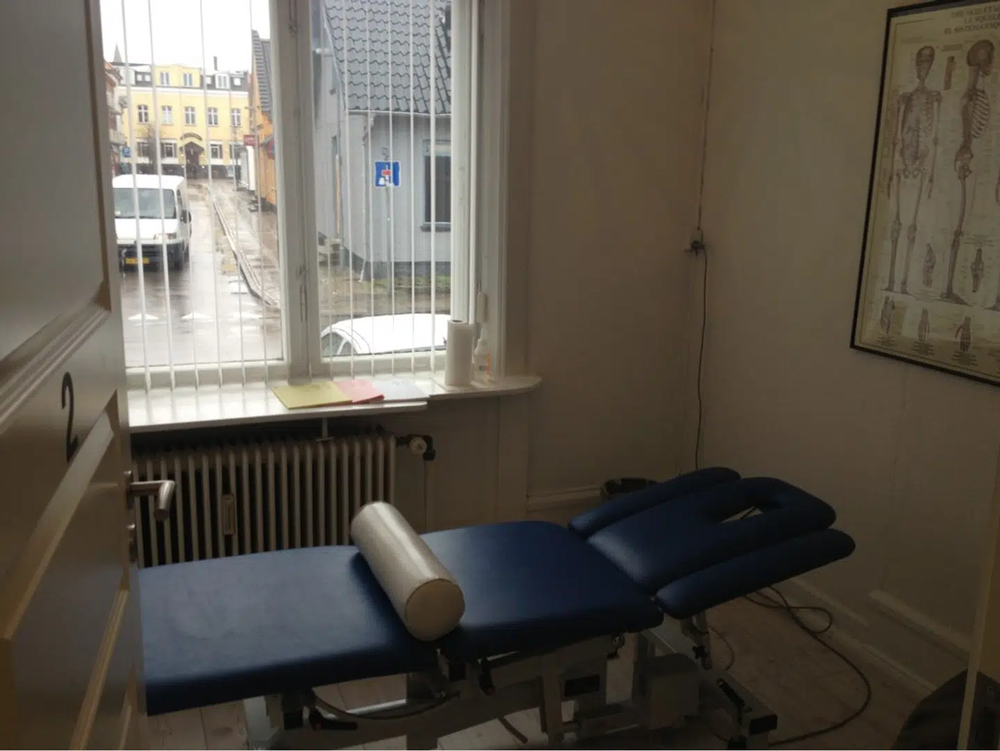 Sådan ser det ud, når Kim Nielsen giver massage.