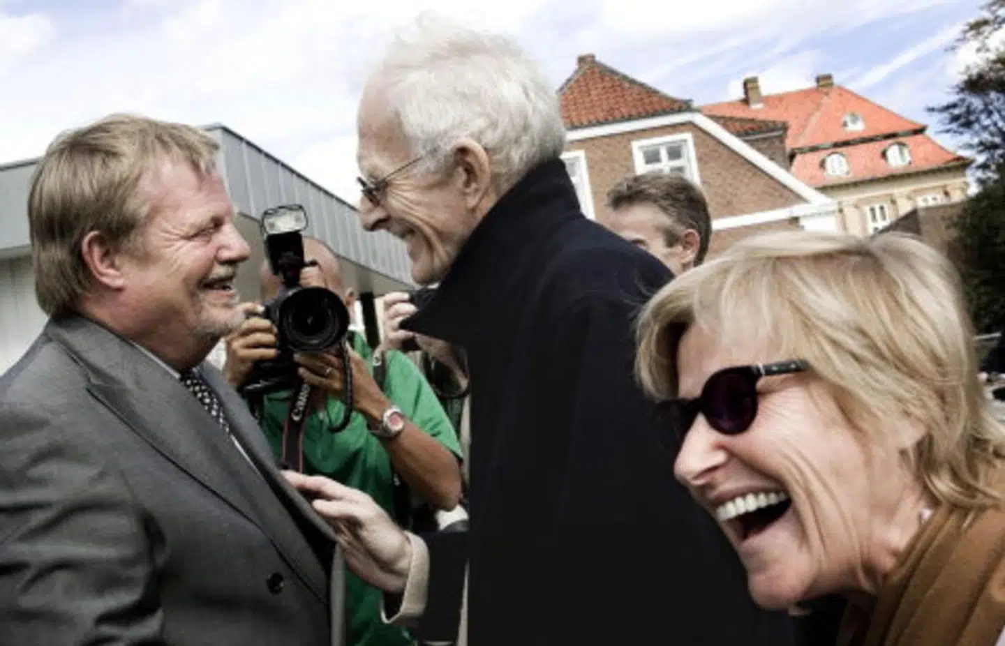 Kirsten Larsen var i godt humør, da hun 2006 sammen med sin samlever Mogens Amdi Petersen blev frifundet ved retten i Ringkøbing.