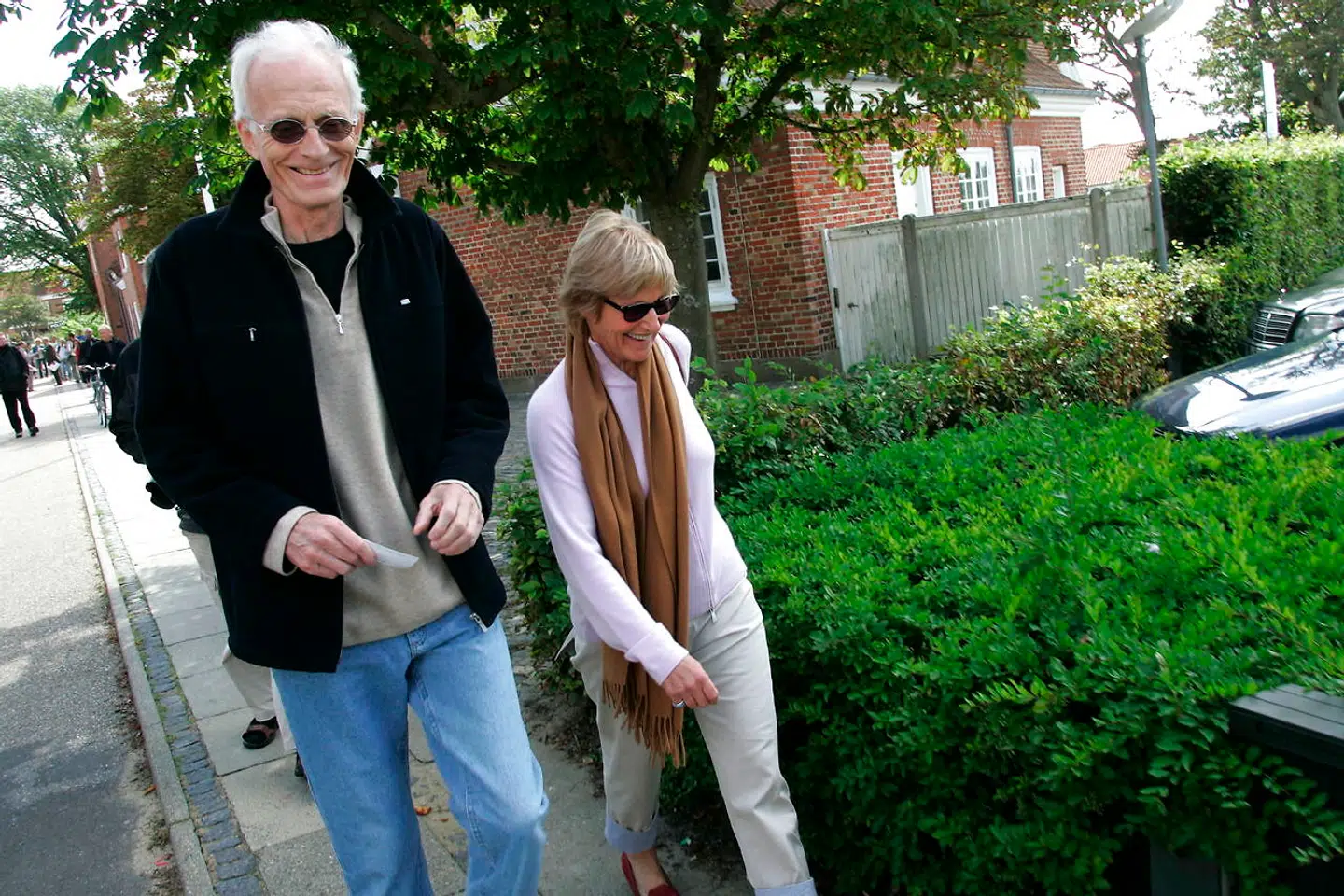 Mogens Amdi Petersen sammen med sin samleverske, Kirsten Larsen, kort efter, de blev frikendt i byretten i Ringkøbing i 2006.