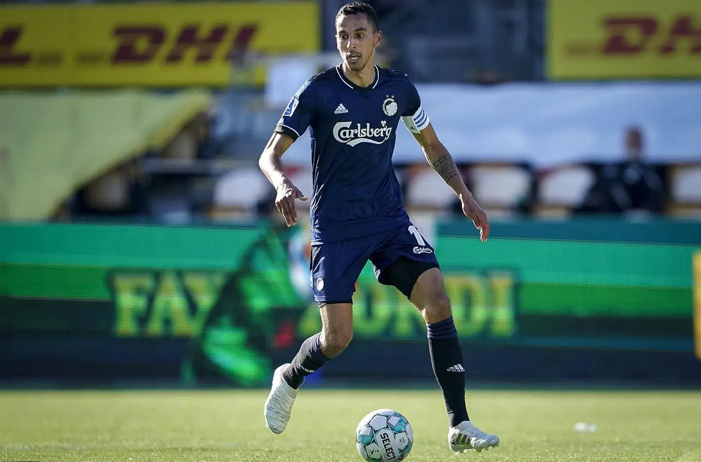 Carlos Zeca og FC København har brug for en sejr torsdag, hvis ikke FC Midtjylland allerede skal kunne fejre det danske mesterskab med fire runder tilbage af mesterskabsspillet.