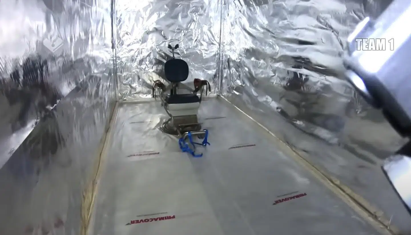 Foto fra en af torturcontainerne.