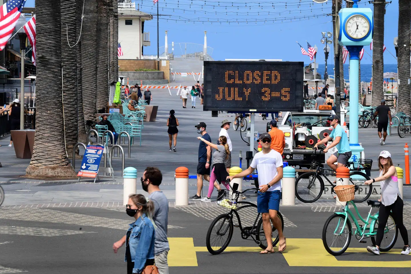Strandene i Los Angeles er lukket i Foruth of July-weekenden, hvor mange amerikanere har fri, for at bremse spredningen af coronavirus. Frederic J. Brown/Ritzau Scanpix