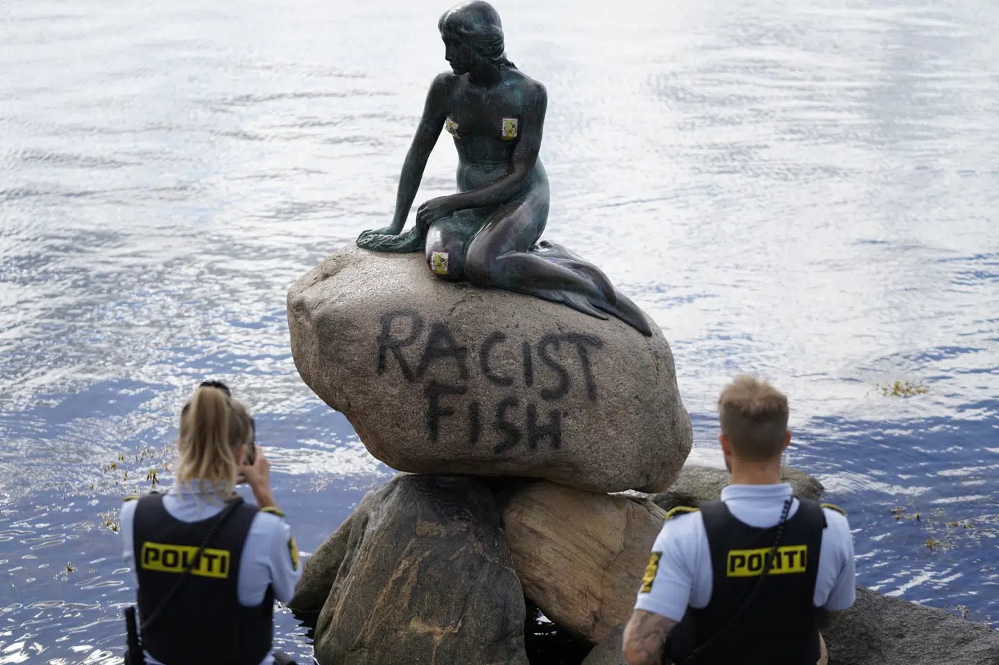 Den Lille Havfrue er blevet udsat for hærværk. Politiet har modtaget anmeldelsen fredag morgen. Mads Claus Rasmussen/Ritzau Scanpix