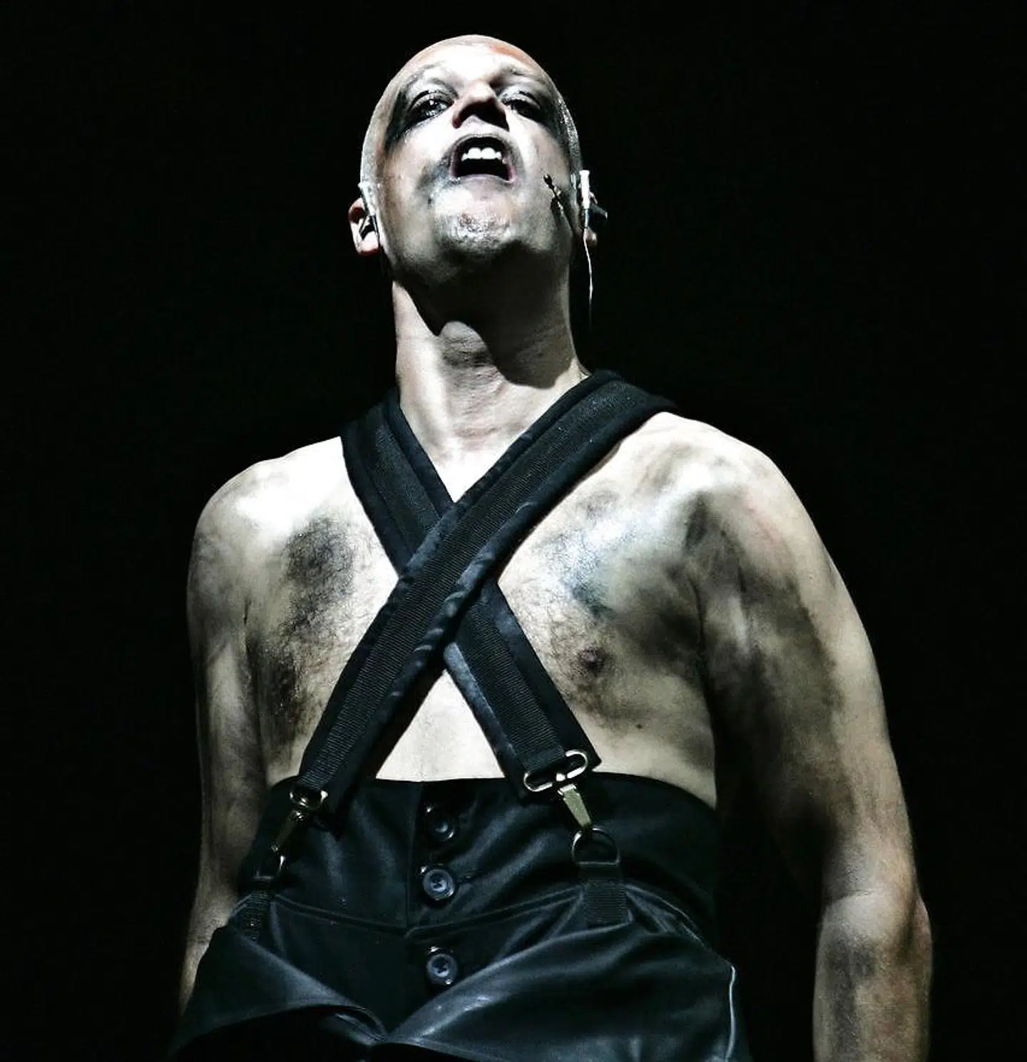 Troels Lyby i teaterkoncerten 'Gasolin' på Østre Gasværk i 2006.