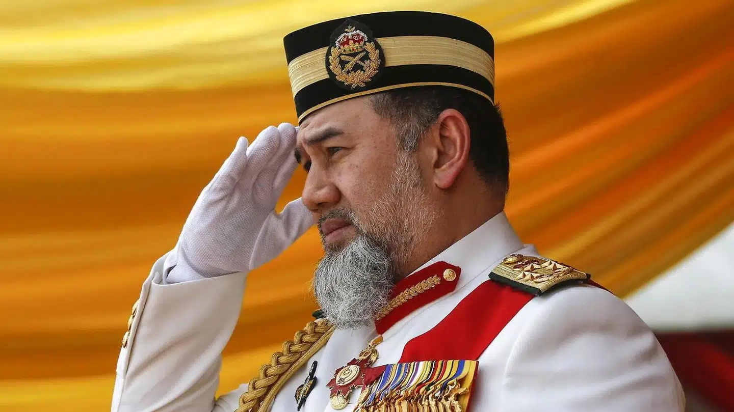 Her ses Tenku Muhammad Faiz' storebror sultan Muhammad V.