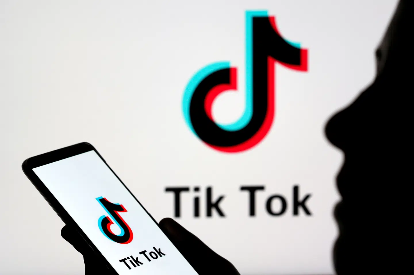 Det er den kinesiske virksomhed Bytedance, der står bag TikTok. Appen og virksomheden bag er blevet kritiseret kraftigt for at stjæle og bruge oplysninger fra de brugere, der downloader appen. (Arkivfoto). Dado Ruvic/Reuters