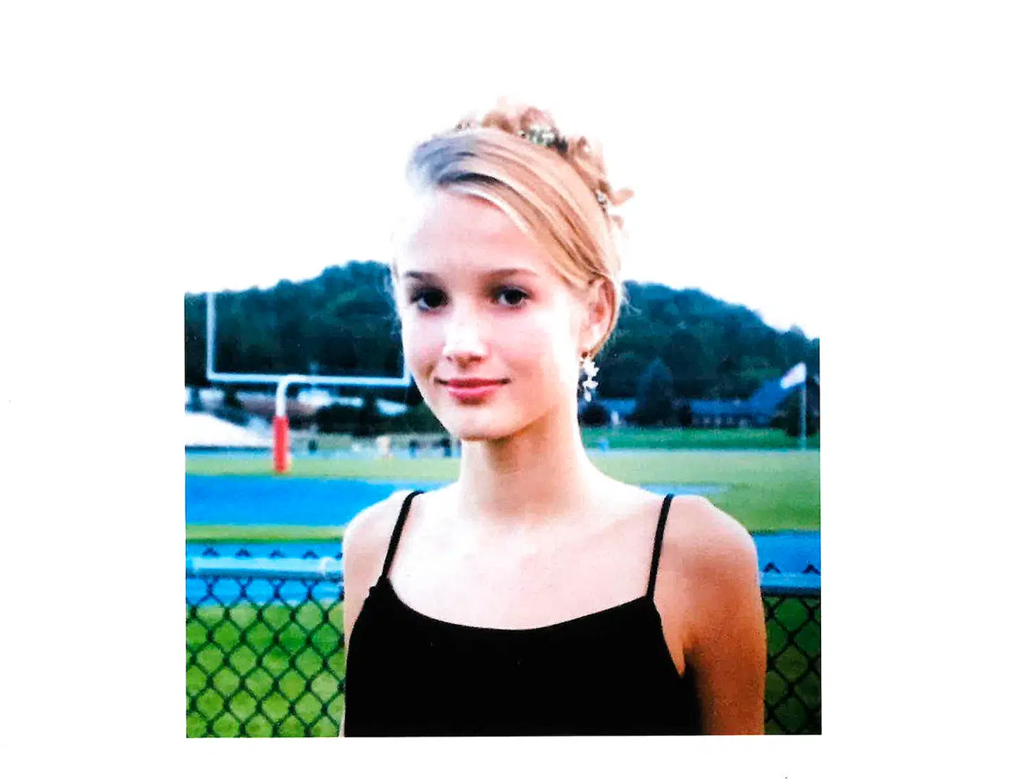 Et af Epsteins mange ofre. Angiveligt var hun kun 15 år, da hun første gang blev seksuelt misbrugt af milliardæren.