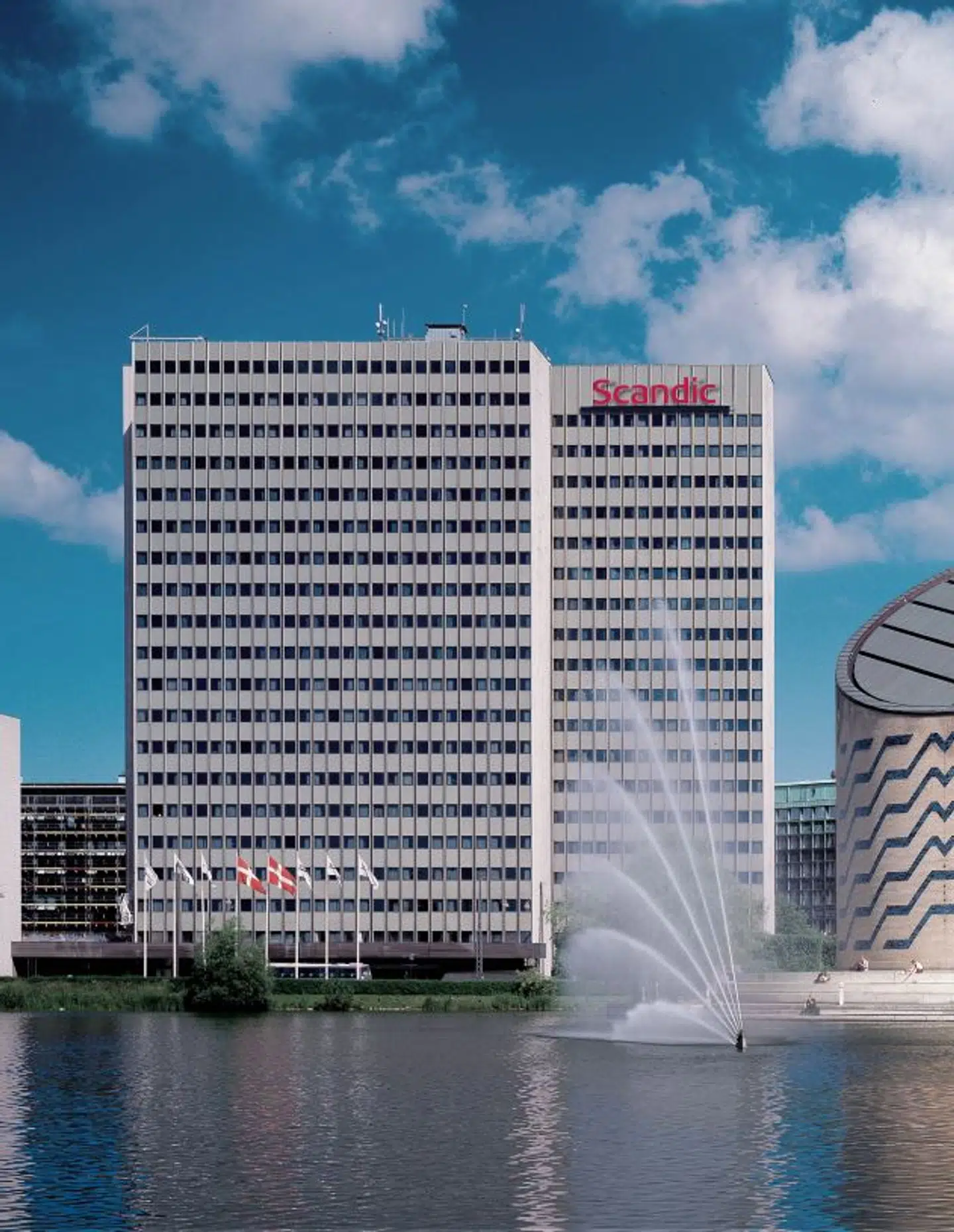 Det firestjernede hotel Scandic Copenhagen ved Søerne i København.