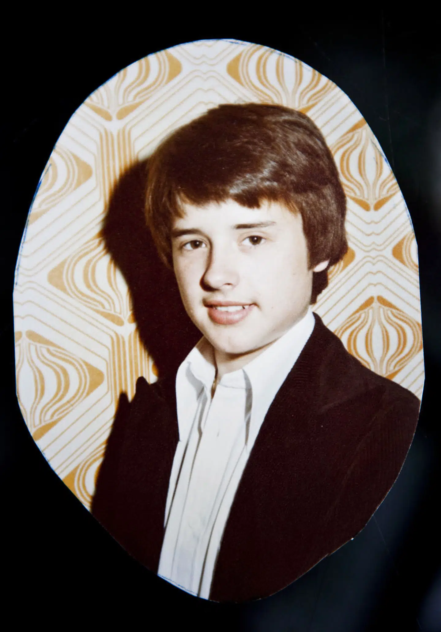 Konfirmationsbillede af Dennis Knudsen.