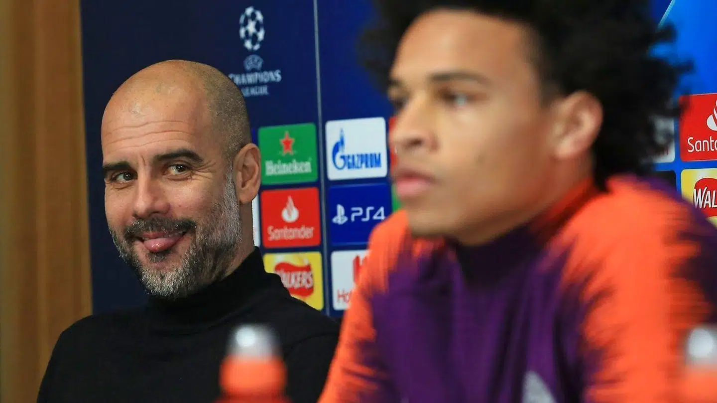 Afløseren for den tyske kantspiller Leroy Sane (th.) skal måske findes i klubbens nuværende trup, siger Guardiola.