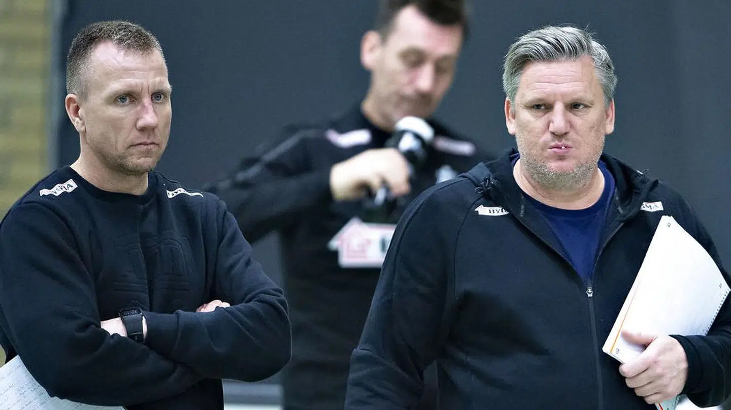 Henrik Kronborg (tv.) sammen med landstræner Nikolaj Jacobsen.