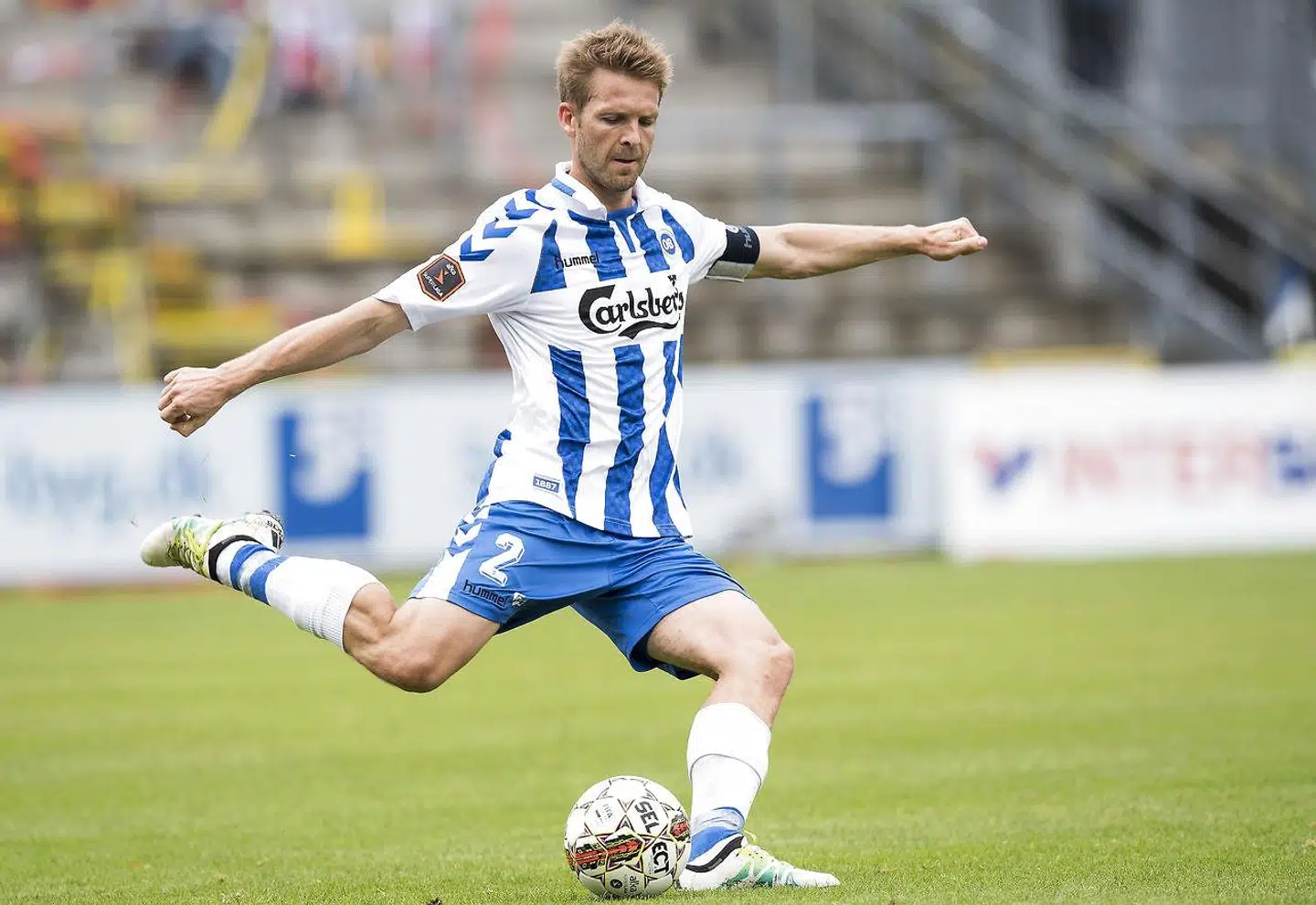 Kenneth Emil Petersen, mens han stadig var aktiv på fodboldbanerne. Her i aktion for OB.