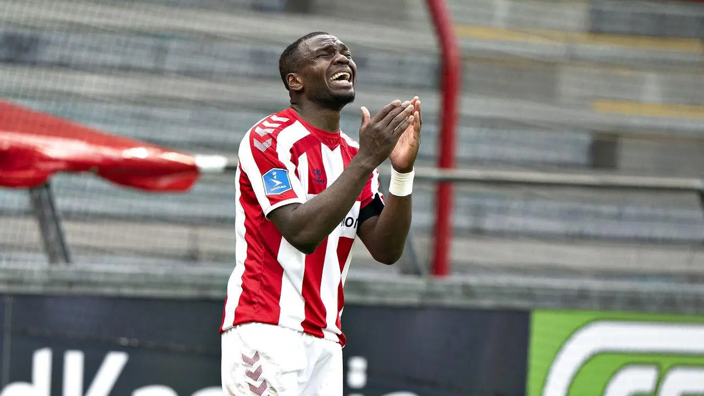 27-årige Jores Okore.
