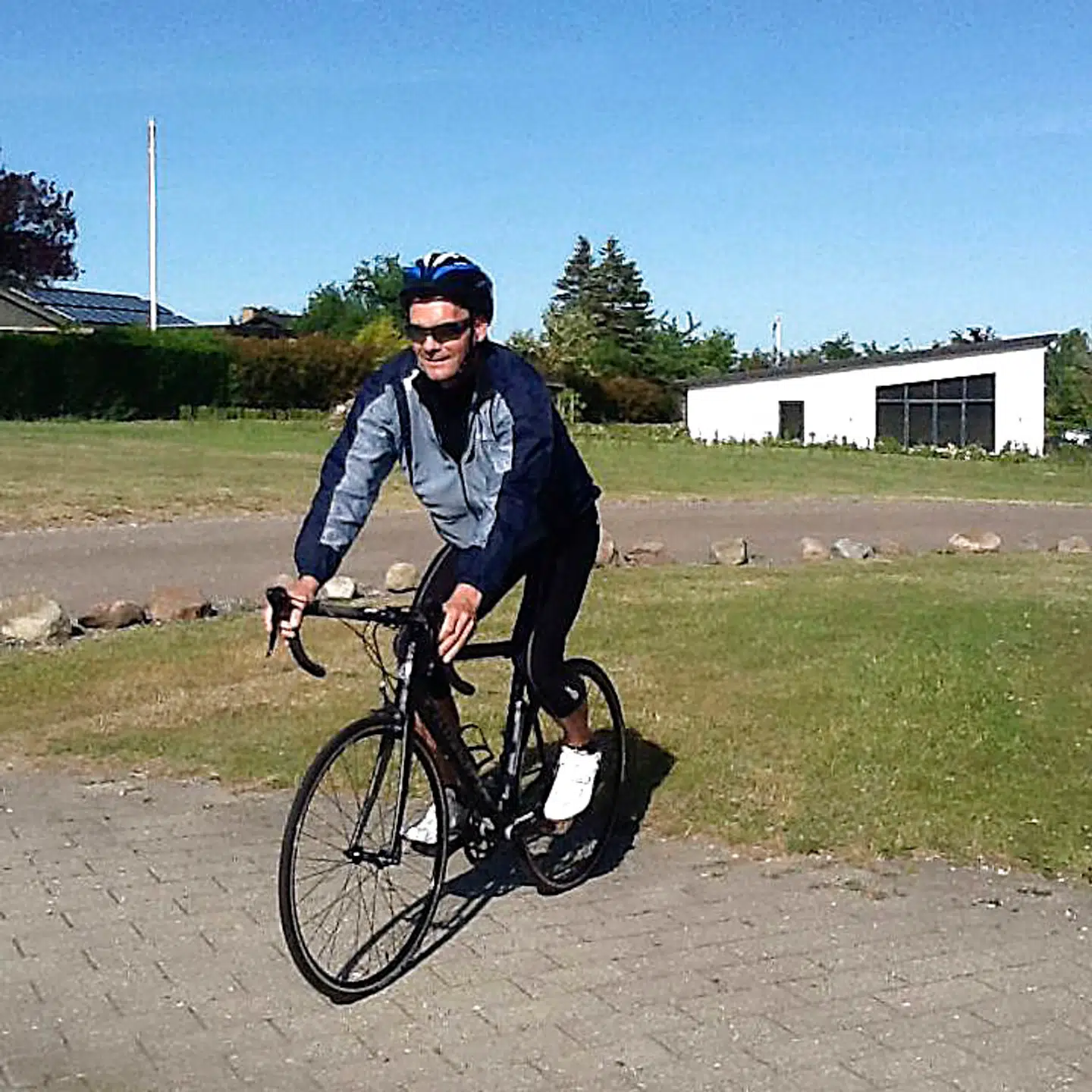 Tom Nymand, der gjorde alt for at forlænge livet- han dyrkede meget motion - lløb 112 maratonløb i 2018, cyklede og forsøgte flere forskellige alternative behandlinger.