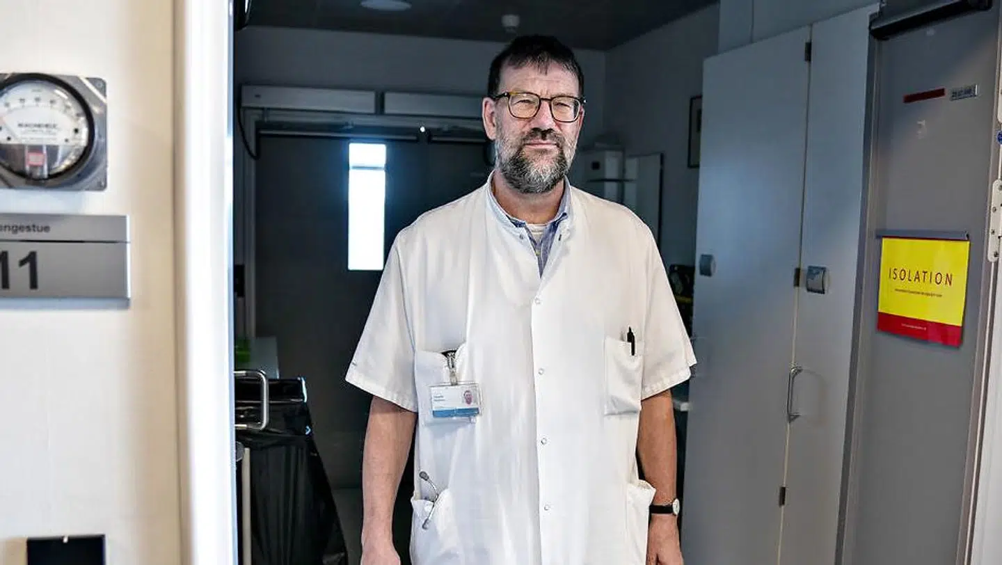 Ledende overlæge på Infektionsmedicinsk Afdeling Henrik Nielsen opfordrer borgere i de berørte områder i Vendsyssel til at være påpasselige.