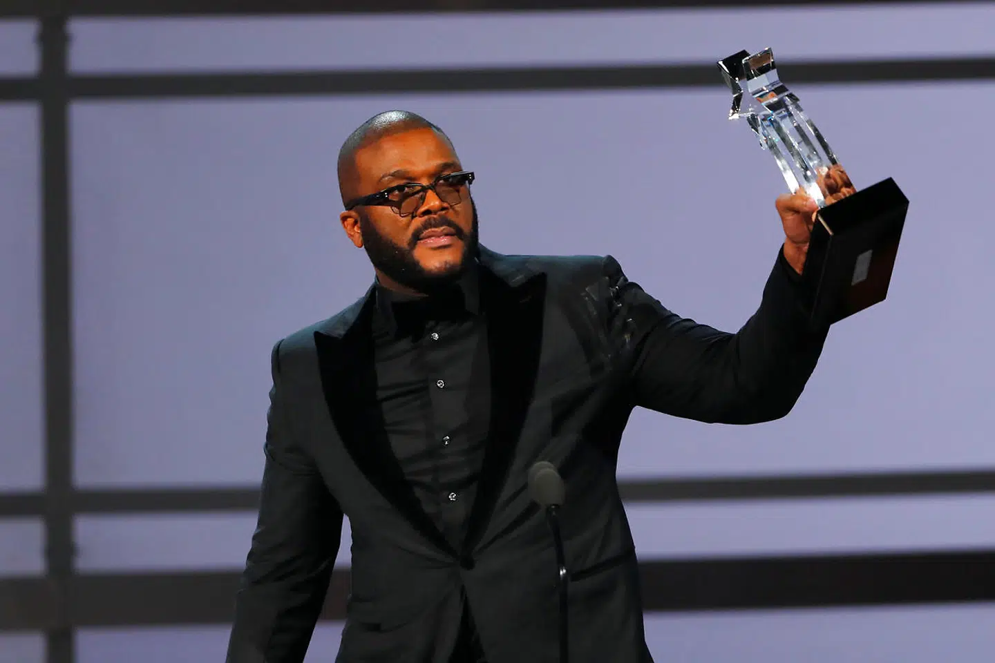 Tyler Perry lægger angiveligt hus til, så parret nu har et sted at bo i deres nye by.