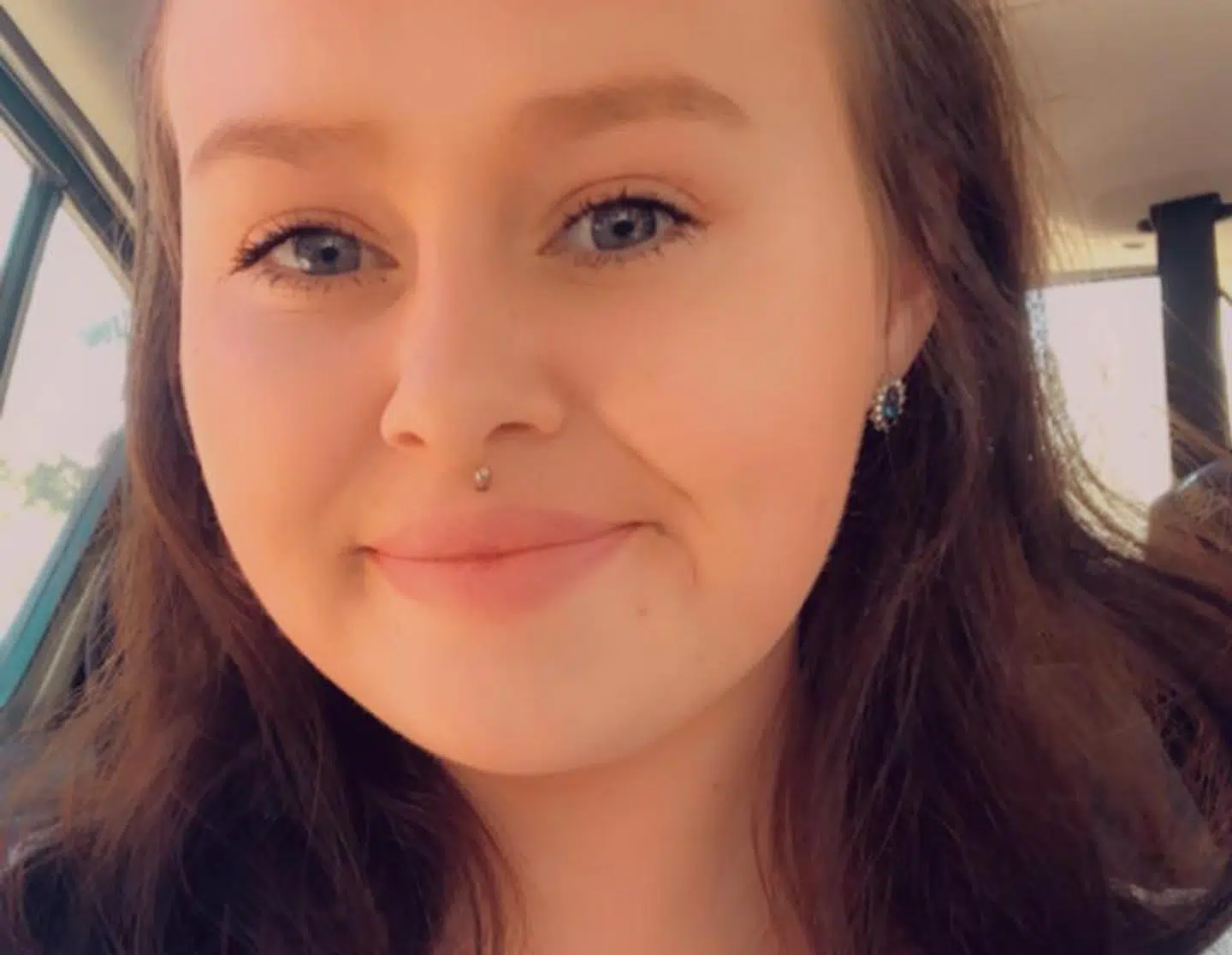 23-årige Melanie Hansen er ødelagt efter at have trykket på Facebook-linket til videoen med det pædofile overgreb mod en lille pige.