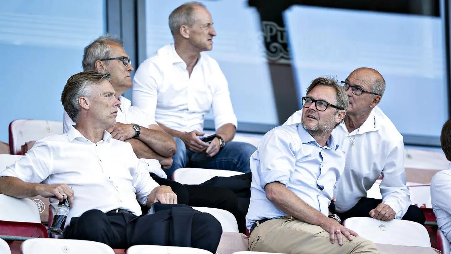 Claus Steinlein var som sædvanlig også at finde på tribunen under kampen mod AaB i søndags.