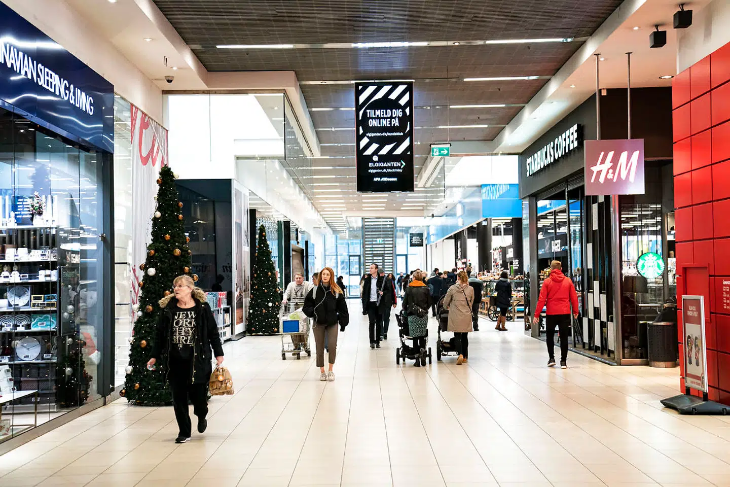 Danskerne står til at modtage feriepenge eller en skattefri check i oktober 2020. Arkivfoto. Ritzau Scanpix.
