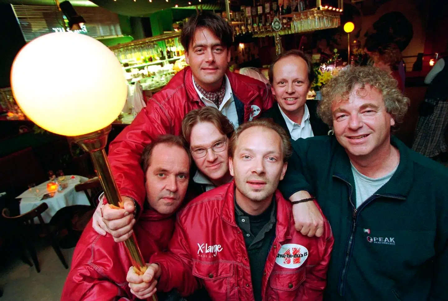 Shu-Bi-Dua fotograferet i midten af 90'erne. Jørgen Thorup gemmer sig i midten.