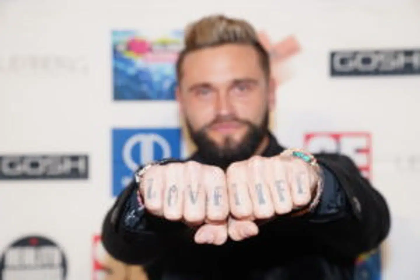 'Robinson'-Bille husker i dag at værdsætte livet, som hans tatovering også afspejler.