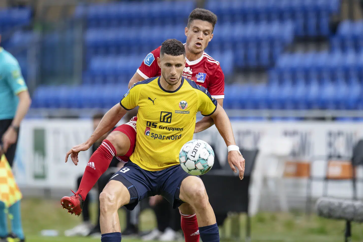 Imed Louati fra Hobro i kamp med Patrick da Silva fra Lyngby i 3F Superliga-kampen mellem Hobro IK og Lyngby BK i sidste uge. Opgøret endte 2-2. Bo Amstrup/Ritzau Scanpix