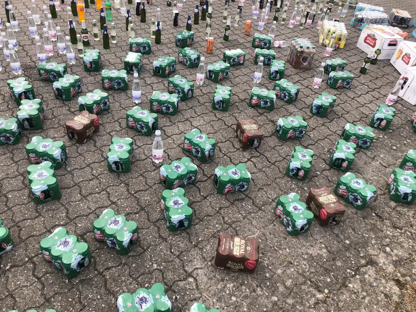 Fabian vurderer, at skralderne i Viborg samlet fandt for flere tusinde kroners alkohol og læskedrikke.