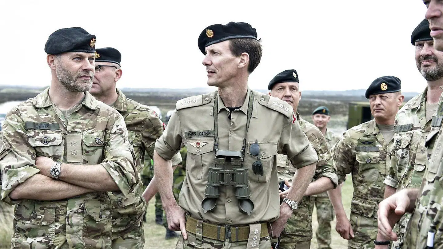 (ARKIV) Prins Joachim er meget kvalificeret til jobbet, lyder det fra Forsvarsministeriet, og derfor rettede man henvendelse angående den nye stilling. Her ses prinsen, mens han besøger Jyske Dragonregiments panserbataljon under den internationale kampvognskonkurrence Nordic Tank Challenge i 2017.