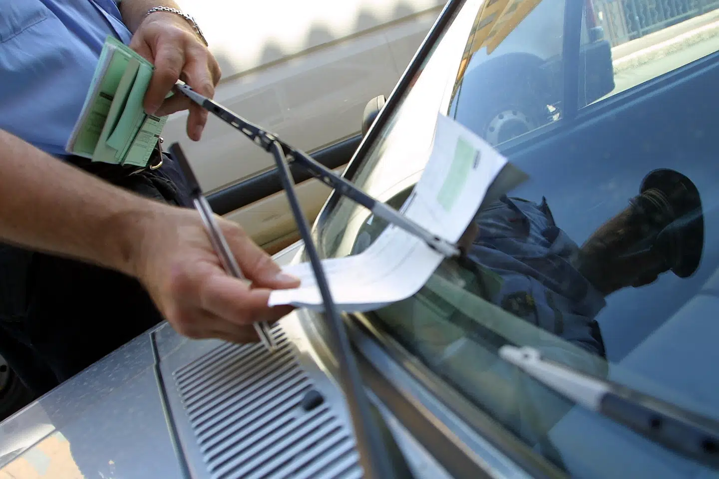 Højesteret skal nu afgøre, om det er rimeligt at to bilister fik parkeringsbøder, fordi de havde indtastet deres nummerplader forkert.(Arkivfoto). Colourbox/Free