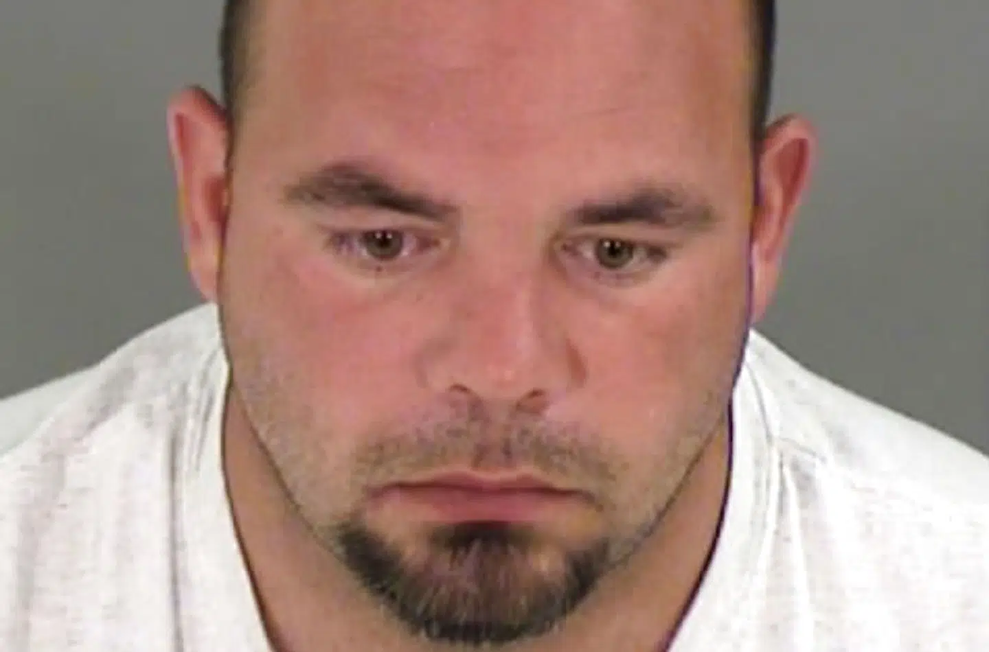 Arkivfoto: Harry H. Rogers er sigtet for overfald, legemsangreb, at såre personer bevidst samt hærværk.