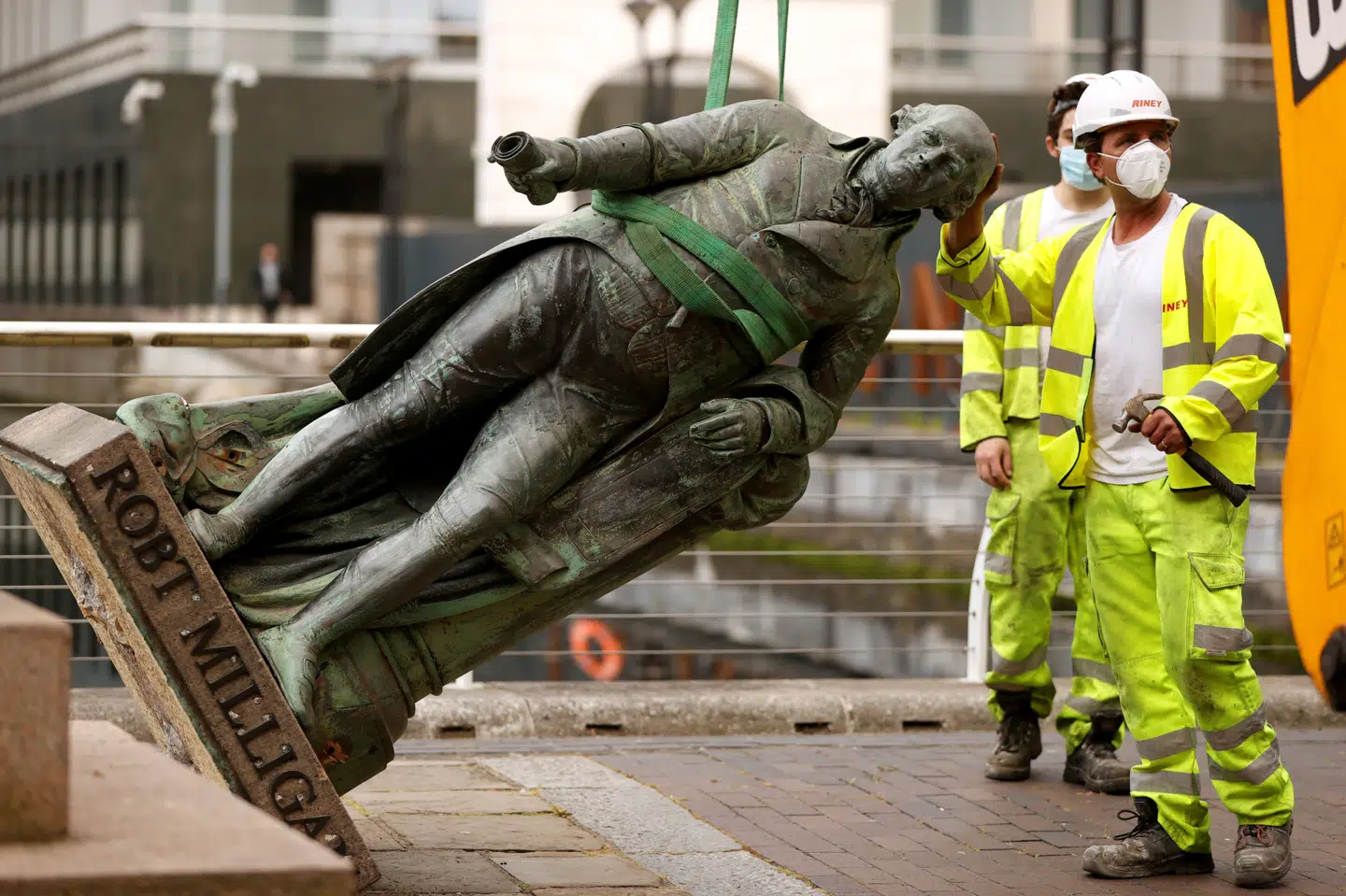 Plantageejeren og købmanden Robert Milligan (1746-1908) grundlagde Londons West India Docks, der udviklede sig til et knudepunkt for global handel i Storbritanniens tid som kolonimagt. Tirsdag blev statuen fjernet. John Sibley/Reuters
