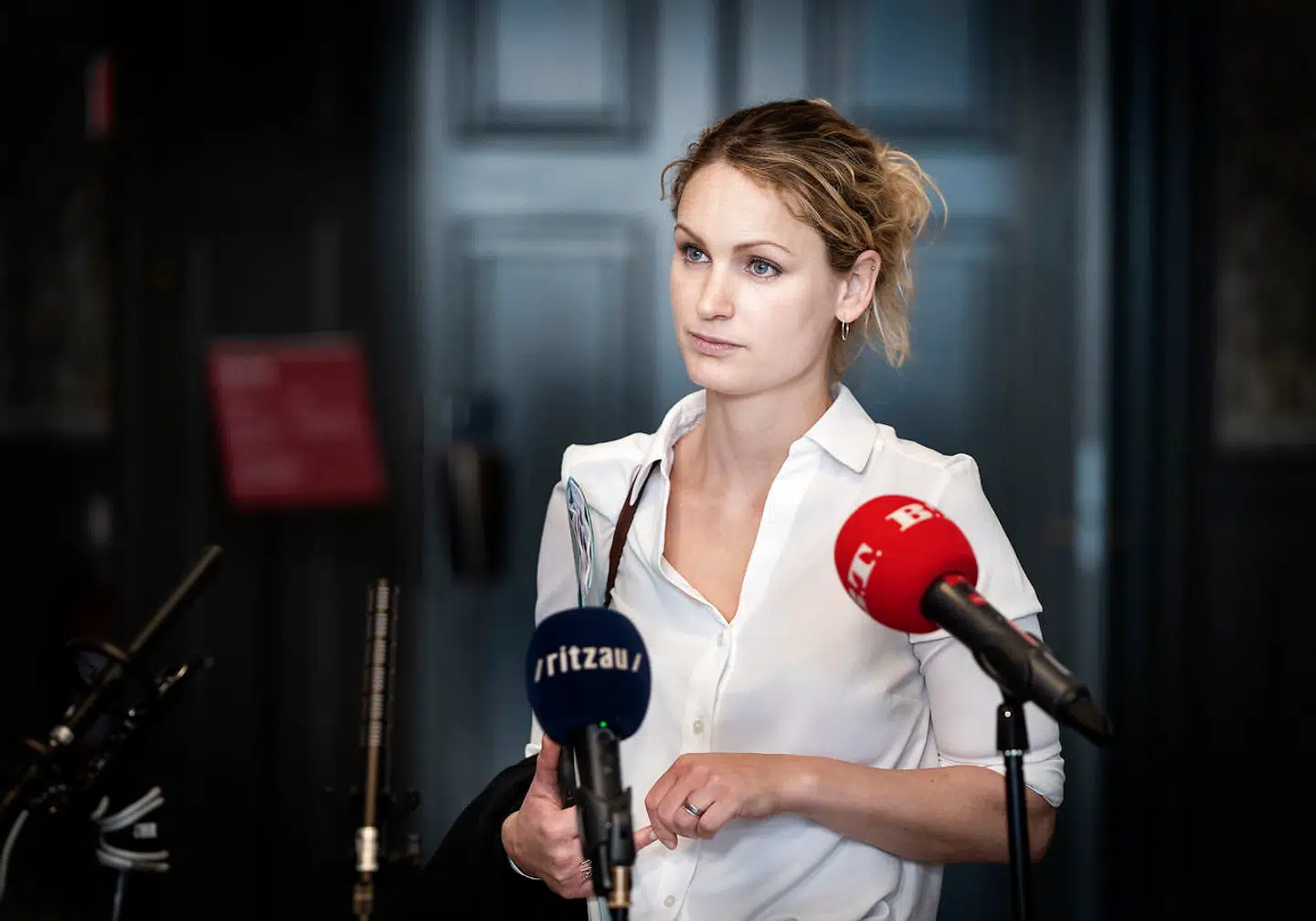 Partilederne med bl.a Enhedslistens Pernille Skipper mødes med statsminister Mette Frederiksen (S) om yderligere genåbning i fase 2 på Christiansborg, onsdag den 20. maj 2020. Årsagen til forhandlingerne er, at de danske tal for smittede med coronavirus er lavere end ventet. Forhandlingerne om yderligere genåbning af Danmark blev skudt i gang med en strid om, hvem der ønsker grænsen åbnet delvist op for udlændinge. Det skriver Ritzau, onsdag den 20. maj 2020.. (Foto: Liselotte Sabroe/Ritzau Scanpix)