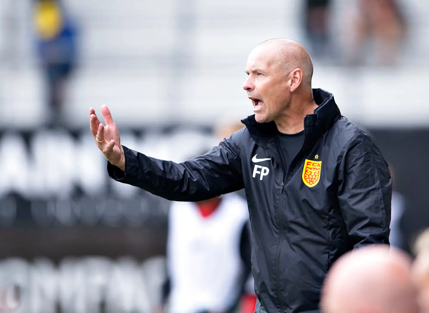»Der er stadig mange klubber, der kun tænker en uge ad gangen, at næste kamp er den vigtigste,« siger FC Nordsjællands cheftræner, Flemming Pedersen.