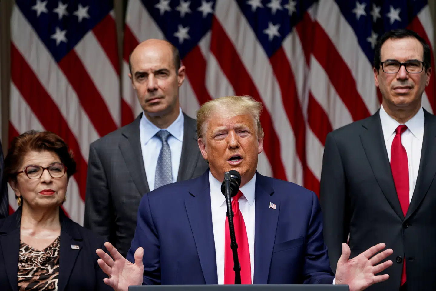 Præsident Donald Trump talte på fredagens pressemøde om den seneste jobrapport, der viser færre arbejdsløse end antaget. Kevin Lamarque/Reuters