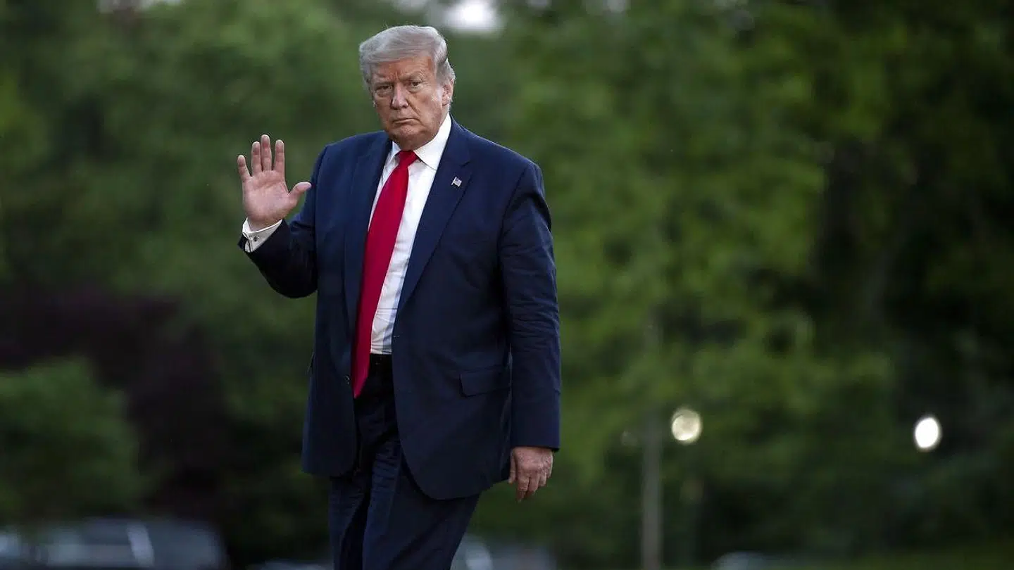 Donald Trump er på grænsen til fedme, viser hans seneste lægeundersøgelse.