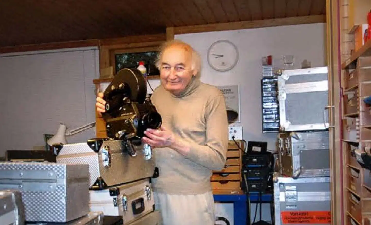 Frank Paulsen i sin garage.