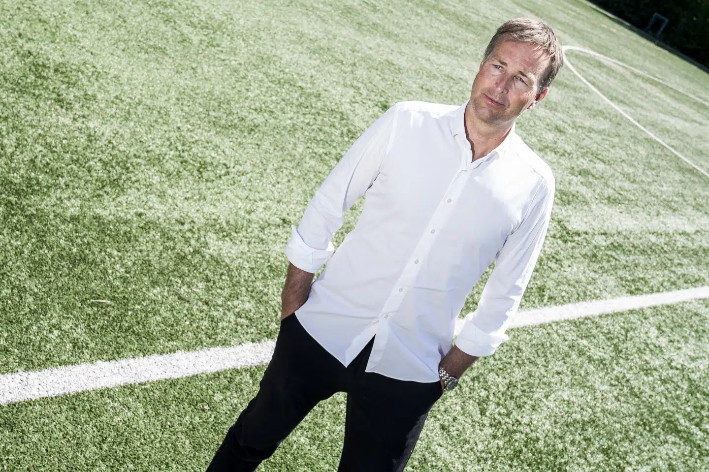 - Jeg er ikke så god til at arbejde med realistiske målsætninger, så skal man i en liga gå efter top-3, så har jeg altid drømt om at vinde og stå med pokalen, siger Kasper Hjulmand. Niels Christian Vilmann/Ritzau Scanpix