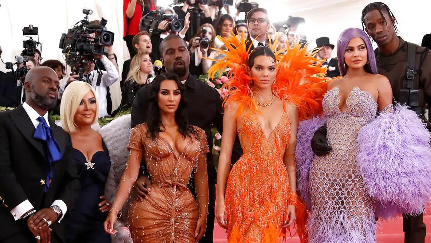 Matriarken Kris Jenner kaldes 'forskruet' af finansmagasinet Forbes, der i en lang artikel beskylder hende for at presse så meget på for at få Kylie Jenner udnævnt til 'yngste selvskabte millierdær', at familien angiveligt fiflede med tal for at få deres formue til at virke større, end den var.