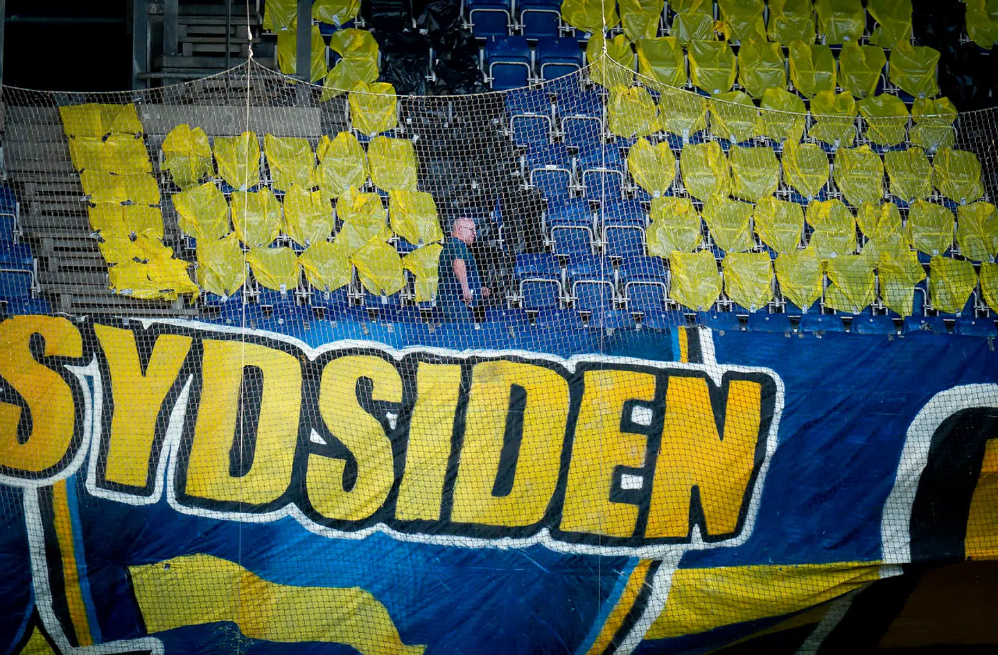 Tilskuerepladserne under 3F Superligakampen mellem Brøndby IF - SønderjyskE på Brøndby Stadion tirsdag den 2. juni 2020.