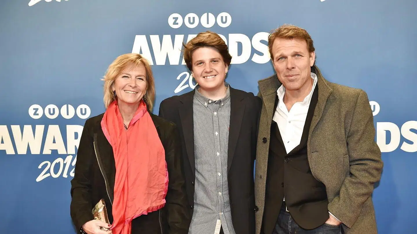 Mikkel Beha Erichsen med sin familie på den røde løber ved Zulu Awards 26. marts 2015 i Metro i Sluseholmen i København. (Foto: Erik Refner/Scanpix 2015)