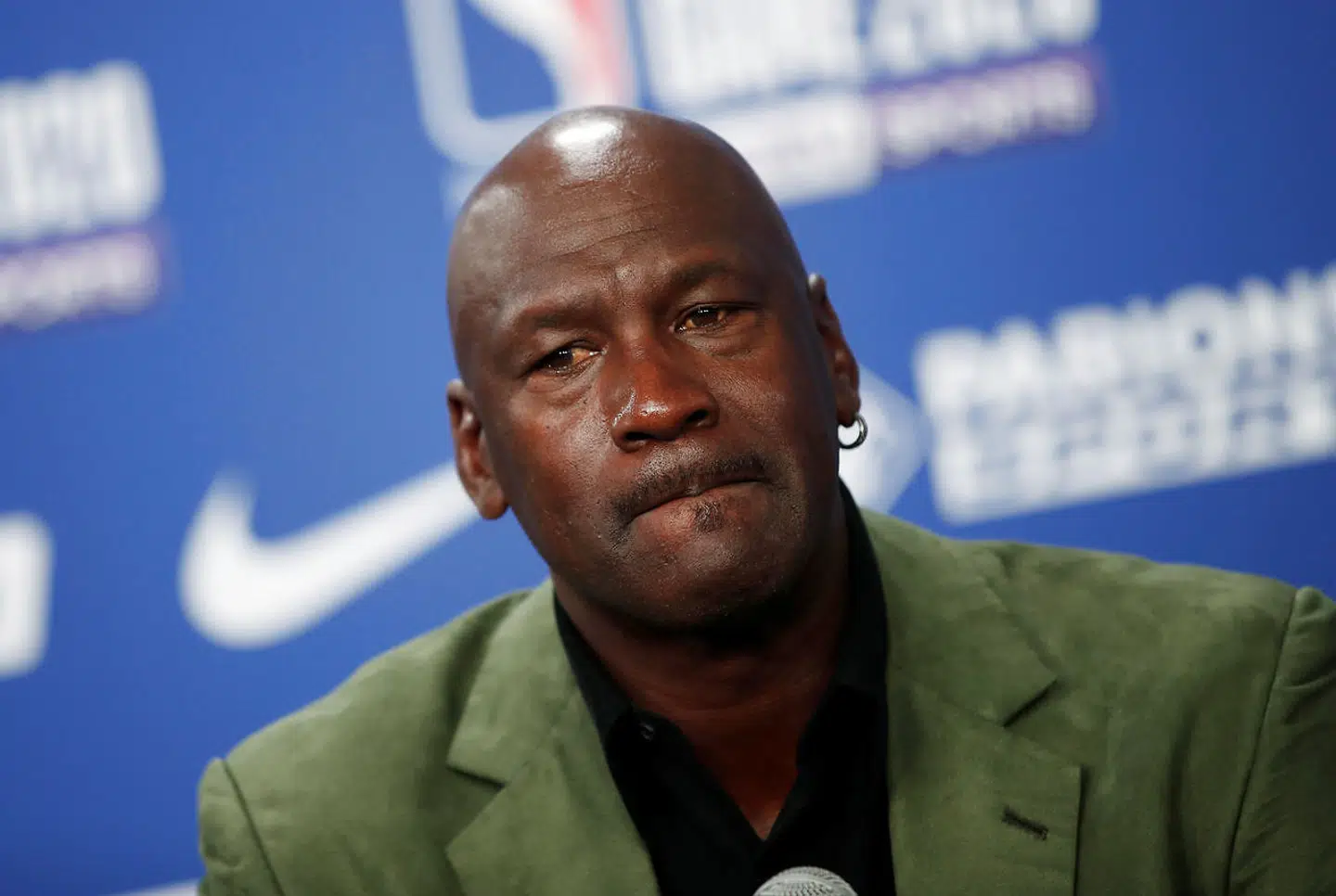 Michael Jordans udtalelse er sendt ud af det NBA-hold, han ejer, Charlotte Hornets.